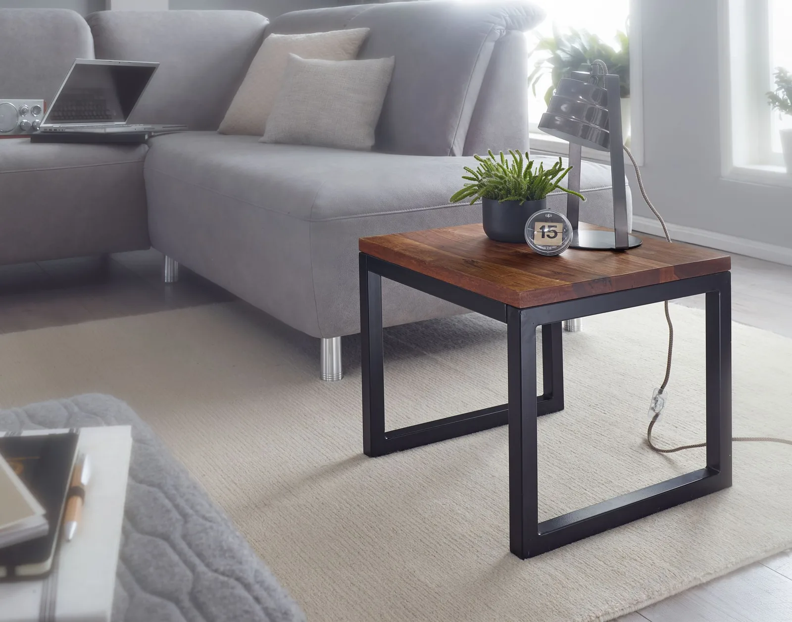 FineBuy Beistelltisch 45x40x45 cm Sheesham Massivholz / Metall Wohnzimmertisch, Industrial Style Designer Holztisch, Tisch Wohnzimmer, Kleiner Couchtisch Massiv