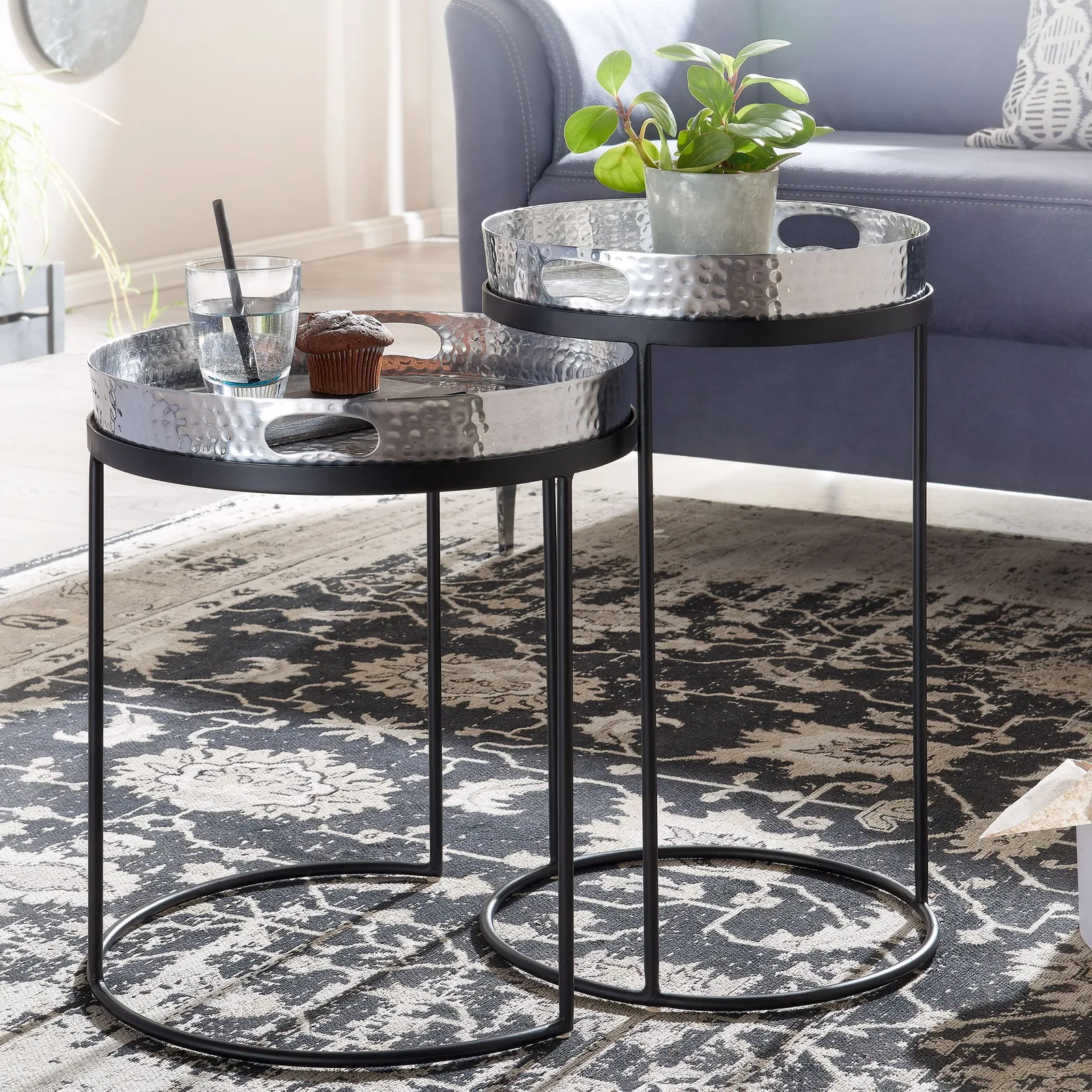 FineBuy Beistelltisch 2er Set Metall Hammerschlag Satztisch Rund, Couchtisch abnehmbares Tablett, Tabletttisch Sofa 2 teilig Modern, Runder Sofatisch