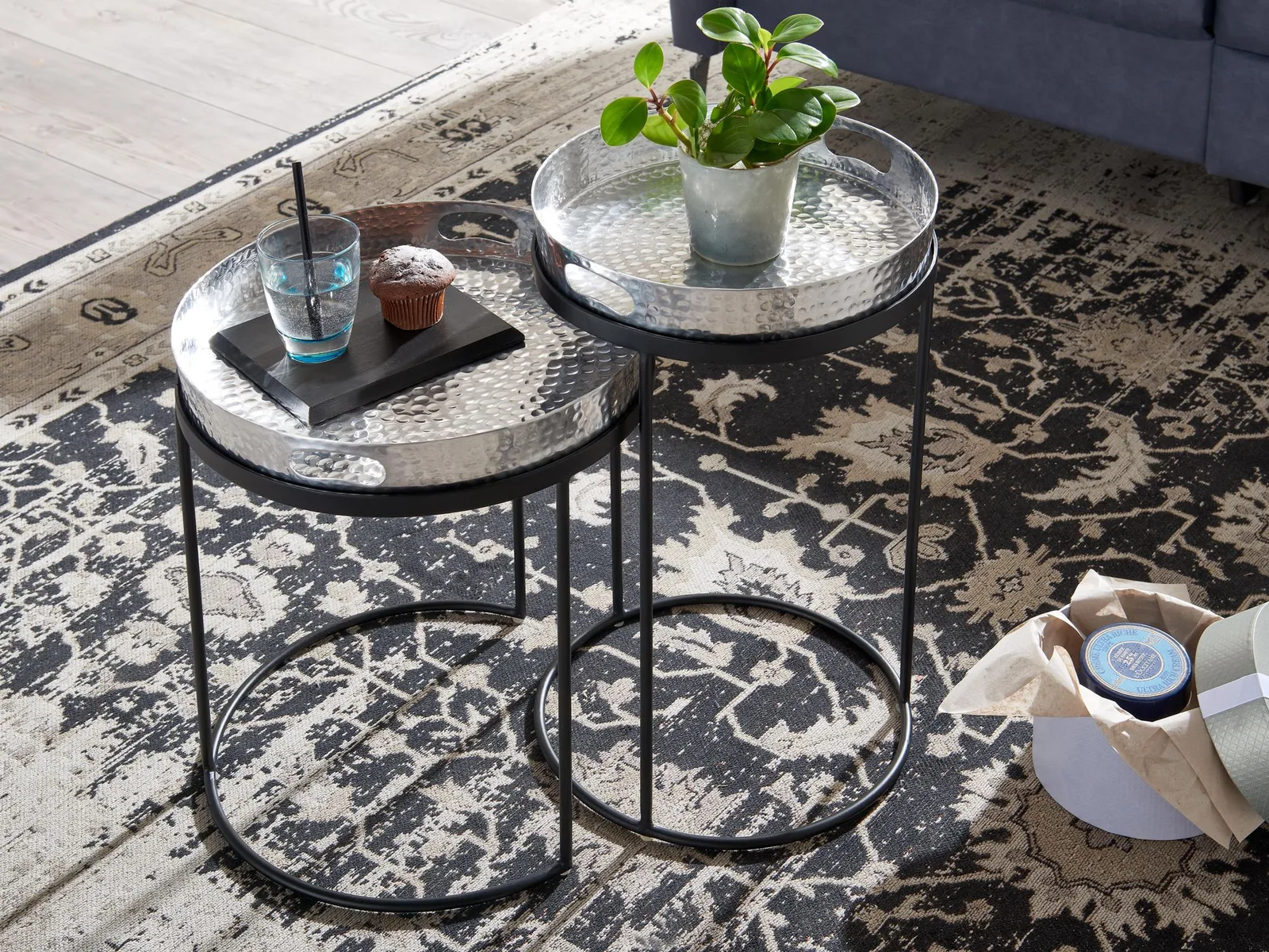 FineBuy Beistelltisch 2er Set Metall Hammerschlag Satztisch Rund, Couchtisch abnehmbares Tablett, Tabletttisch Sofa 2 teilig Modern, Runder Sofatisch