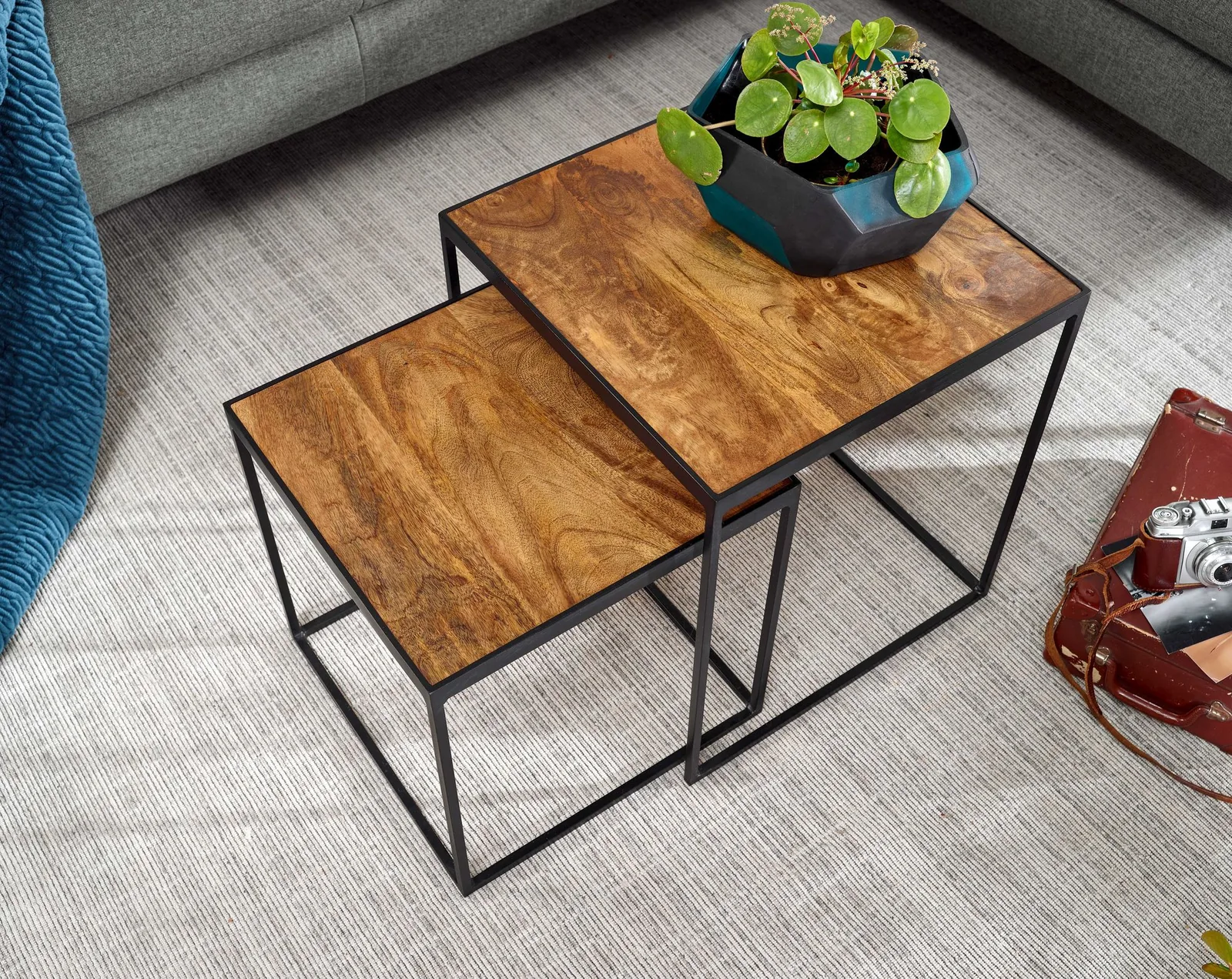 FineBuy Wohnzimmertisch 2er Set Mango Massivholz / Metall Beistelltisch Eckig, Design Beistelltisch Industrial, Sofatisch Couchtisch Quadratisch, Tischset 2-teilig Satztisch