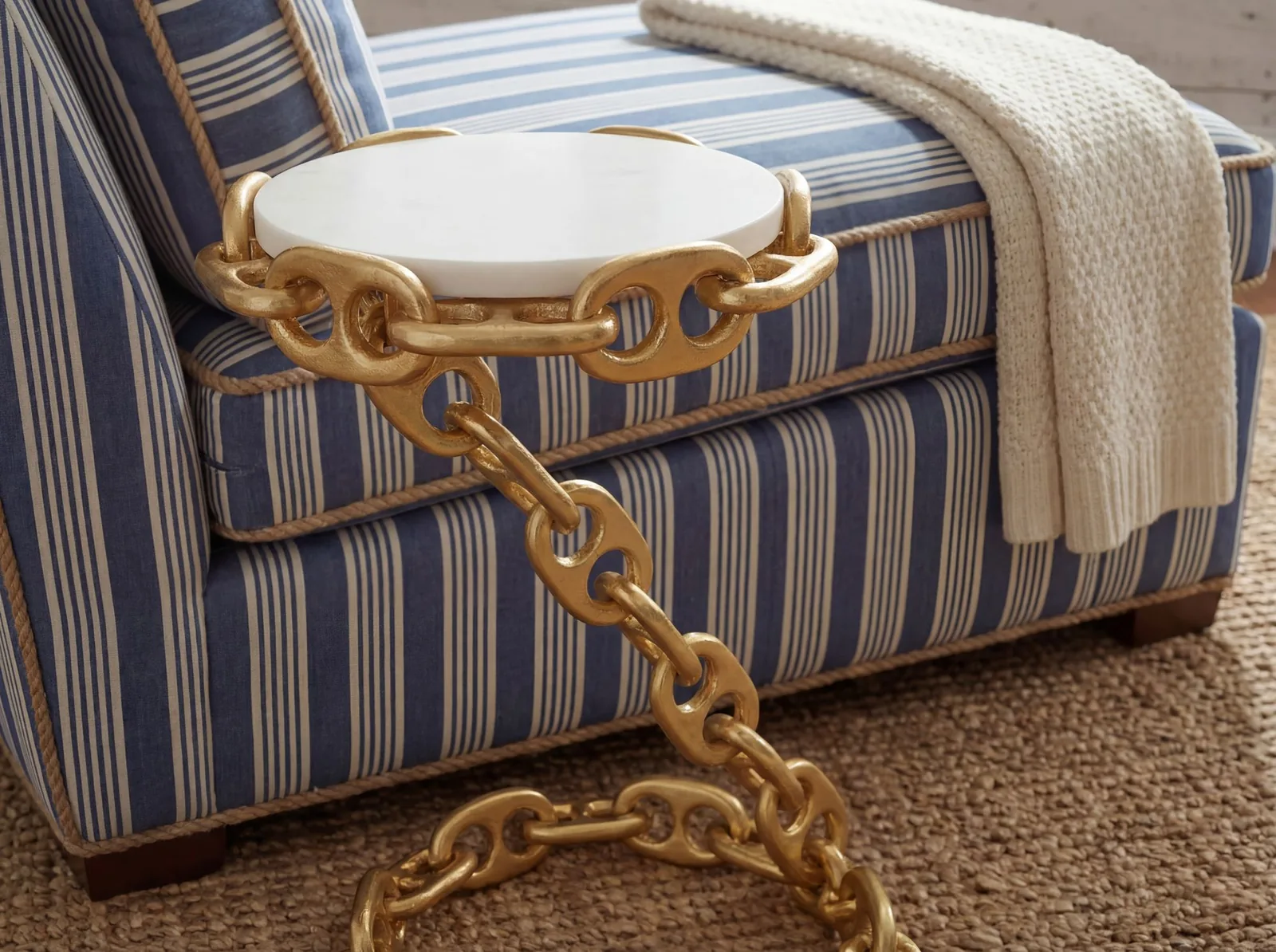FineBuy Beistelltisch Metall mit weißer Marmor Tischplatte 31cm rund - Moderner Anstelltisch mit Kettengestell - Design Sofatisch - Loungetisch Couchtisch - Edler Wohnzimmertisch Handmade