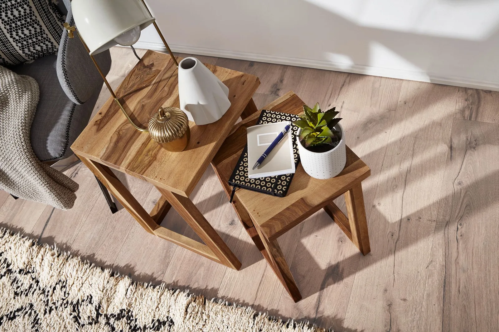 FineBuy 2er Set Beistelltisch Massivholz Design Wohnzimmer-Tisch eckig Nachttisch Satztisch Landhaus-Stil Naturprodukt