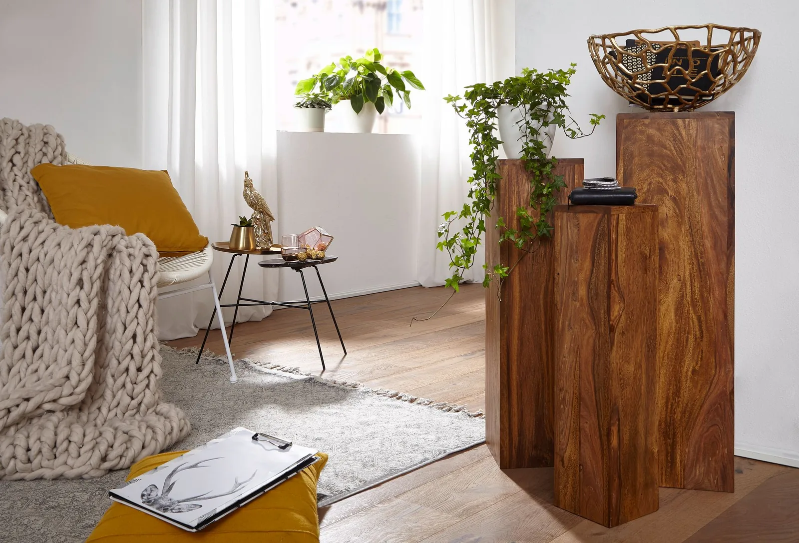 FineBuy Beistelltisch 3er Set Massivholz Satztisch Quadratisch Modern, Säulentisch Pflanzentisch 3-teilig, Blumenständer Blumentisch Wohnzimmer, Pflanzenhocker Blumenhocker Dekosäule