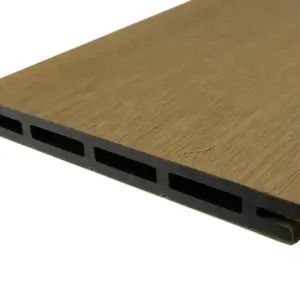 Fassadenverkleidung aus WPC Coextrusion, 13 mm (S) x 130 mm (B / Deckbreite), CEDAR, Länge 2,9 m, Oberfläche: gebürstet matt (Serie classic)