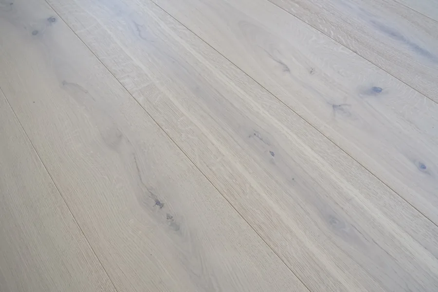 Parkett Eiche Landhausdiele XXL, 15 x 240 x 2200 mm, 4 mm Nutzschicht, unsichtbar lackiert, (3,168 m² pro Paket)