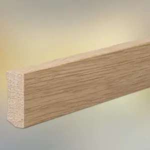 Sockelleisten Eiche für Parkett und Massivholzdielen, 40 x 16 mm, Oberkante gerade, klar lackiert, fallende Längen 100 - 290 cm