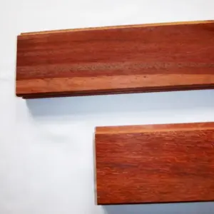 Bongossi Pferdestallbohlen 32 x 120 mm , allseitig gehobelt, 10 mm Nut gefast und gekappt, mit Nut und Feder, auf Wunschlänge gekappt, Deckmaßberechnung, Längen auf Anfrage