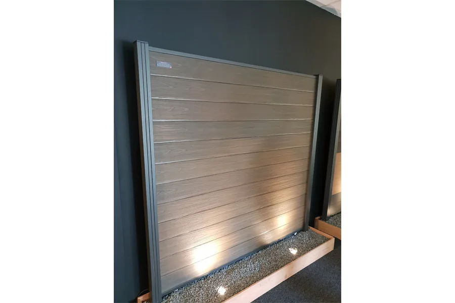 WPC Zaun / Sichtschutz / Steckzaun, 20 (S) x 1800 (H) x 1800 (B) mm, incl. Anfangs- und Abschlussleiste Modulares Zaunsystem in Coex IPE (ohne Pfosten)