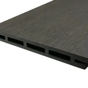 Fassadenverkleidung aus WPC Coextrusion, 13 mm (S) x 130 mm (B / Deckbreite), dunkelgrau, Länge 2,9 m, Oberfläche: gebürstet matt (Serie classic)