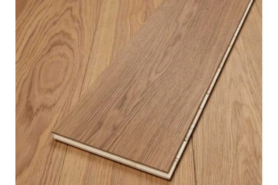 Premium Parkett, Landhausdiele Eiche, Select Sortierung, gebürstet matt lackiert, 14 mm (S) x 190 mm (B) x 1900 mm (L), Nut- und Feder Verbindung (2,88 m² pro Paket)