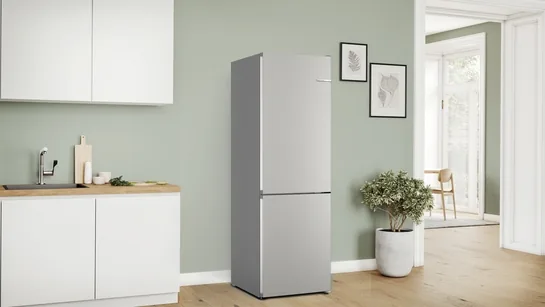 BOSCH Serie 4 Freistehende Kühl-Gefrier-Kombination mit Gefrierbereich unten 186 x 60 cm Gebürsteter Stahl KGN362I1F