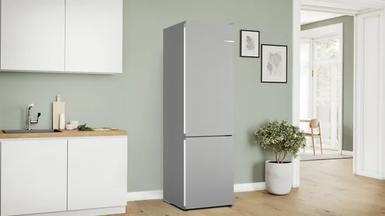 BOSCH Serie 4 Freistehende Kühl-Gefrier-Kombination mit Gefrierbereich unten 203 x 60 cm Metall-Optik KGN392LCF