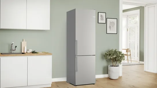 BOSCH Serie 4 Freistehende Kühl-Gefrier-Kombination mit Gefrierbereich unten 203 x 60 cm Gebürsteter Stahl KGN39VICT