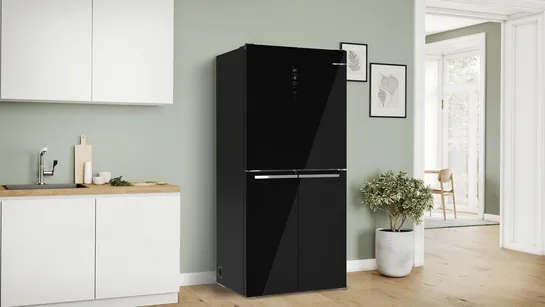BOSCH Serie 4 Kühl-Gefrierkombination mehrtürig, Schwarz – 189,5 × 85,5 cm