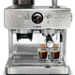BOSCH Serie 4 Siebträgermaschine Starter Kit HomeCafé aus Edelstahl
