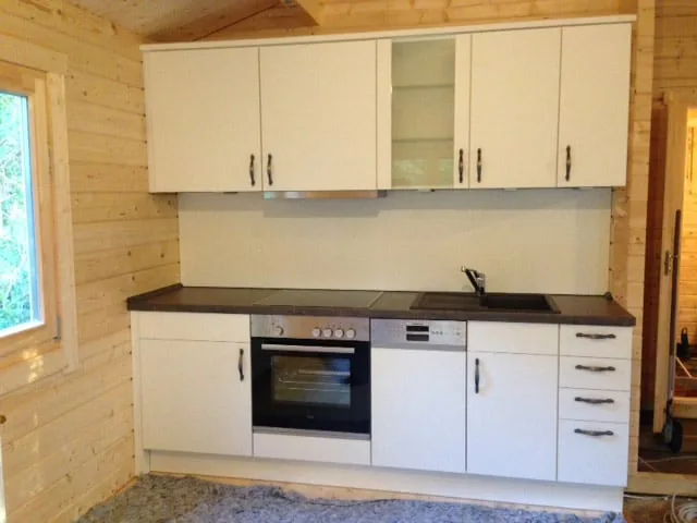 Blockhaus mit zwei Schlafzimmern “Holiday F” 8x13m, 8 × 13 m